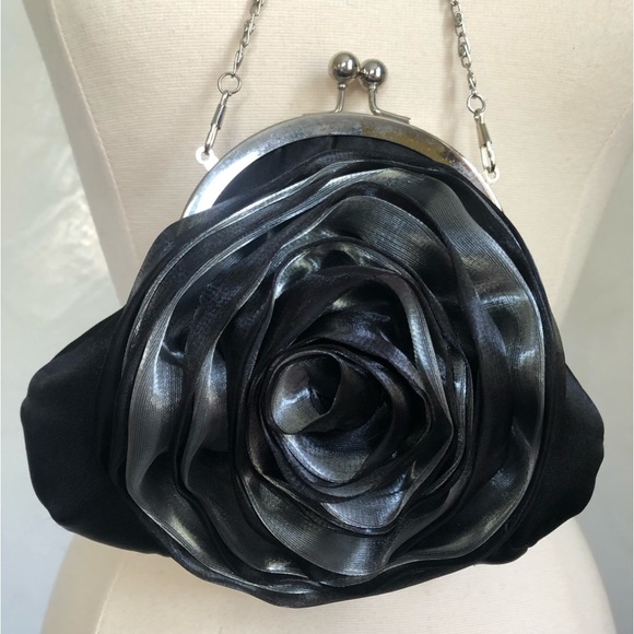 Black Retro Evening bag w/3D oversized gray & black rosette & sliver chain